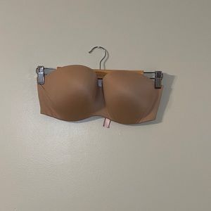 Strapless bra